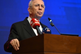 Müslim Sarı’nın Eleştirileri Sonrası Mansur Yavaş Partisinden İstifa Etti