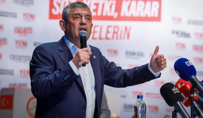 Özgür Özel fon krizi iddiaları üzerinden Cumhurbaşkanı Erdoğan'a istifa ve sandık çağrısı yaptı