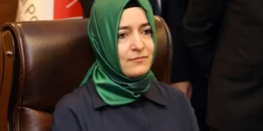 İstifa Eden Fatma Betül Sayan Kaya’nın Adı AK Parti’nin Kayıtlarından Çıkarılıyor
