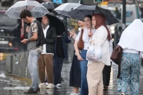 Yurt Genelinde Sıcaklıklar Düşüyor: Meteoroloji'den Kuvvetli Yağış ve Sert Rüzgar Uyarısı