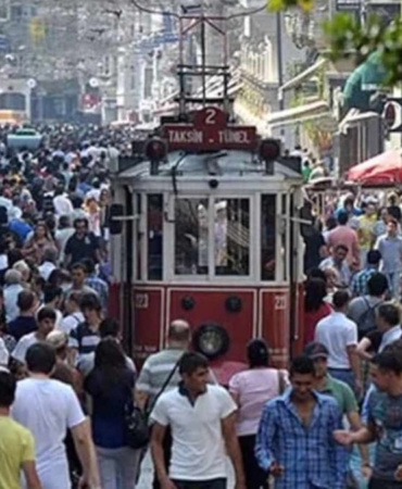 İstanbul'un Simgesel Meydan ve Caddelerinin Geçmişten Bugüne Değişen İsimleri