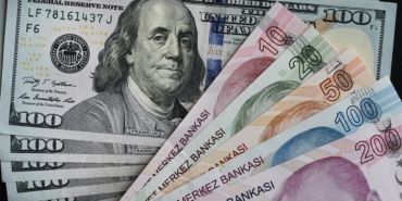 Dolar/TL kuru haftaya yükselişle başlayarak 49,18 seviyesinde yeni zirvesini gördü