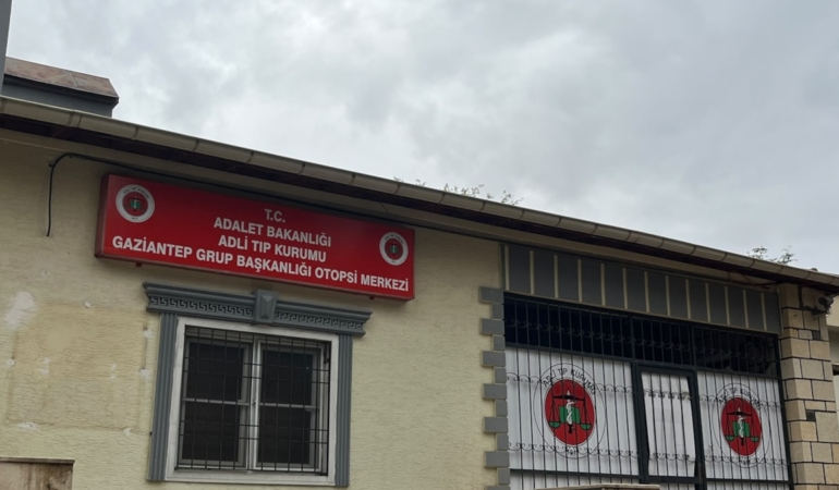 Gaziantep'te park halindeki otomobilinde vurulan Kenan Abuzer Tilki hastanede hayatını kaybetti