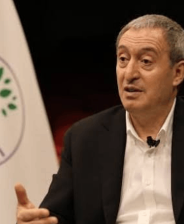 Tuncer Bakırhan TBMM Grup Toplantısında Kayyum Uygulamalarına ve Sansüre Tepki Gösterdi