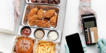 Uber kurumsal yemek platformu ezCater’ı 2,3 milyar dolara satın alıyor