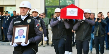 Şehit Polis Ahmet Türkoğlu İçin Ankara Emniyetinde Resmi Uğurlama Töreni Yapıldı