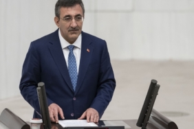 Cumhurbaşkanı Yardımcısı Yılmaz'dan Fon Açıklaması